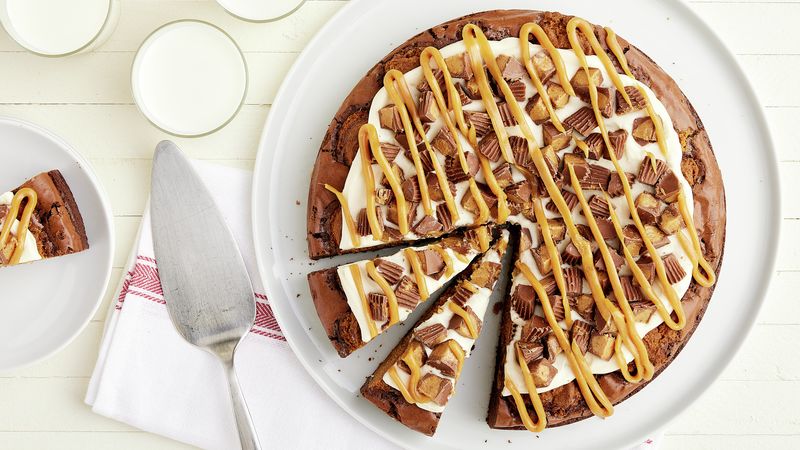 Peanut Butter Brookie Deep-Dish Dessert Pizza